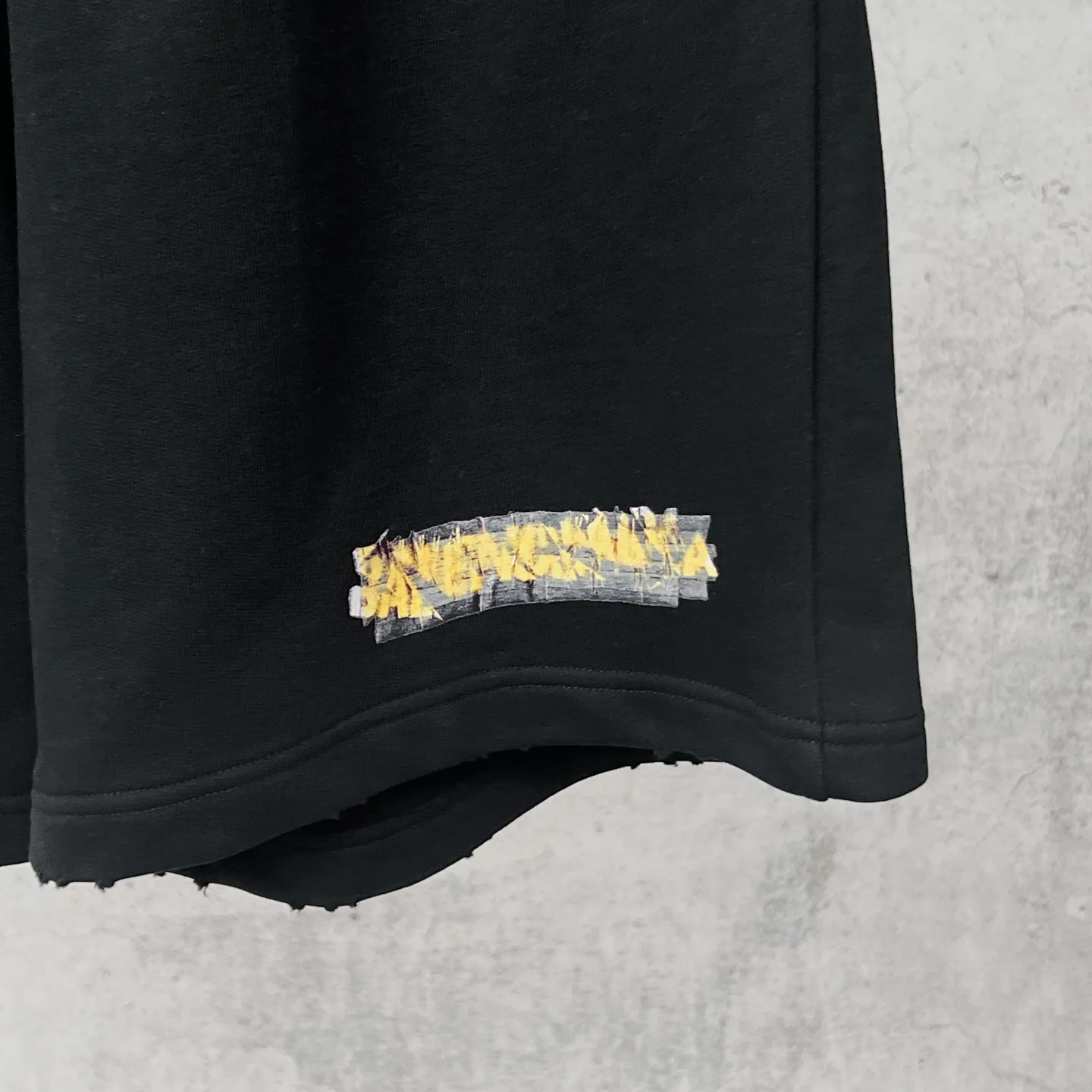 【 . Quality】BALENCI*GA/ .2026New Arrival 。 . . Authentic ， ！ ZP ， 460 ， . ， ， ， ， 。 . Same Style ：BL 267033 ：Black，White Size：XS S M L